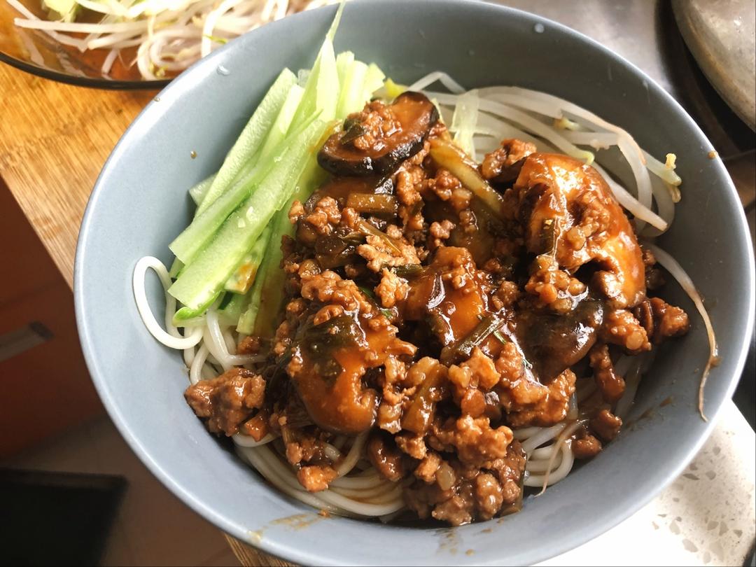 家乡味道，爸爸的炸酱面