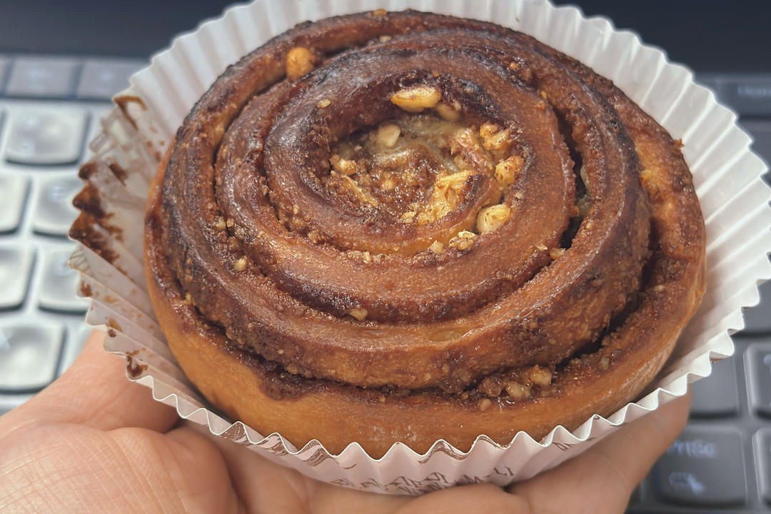 好吃！爱吃！香气浓郁热烈的布里欧修肉桂卷