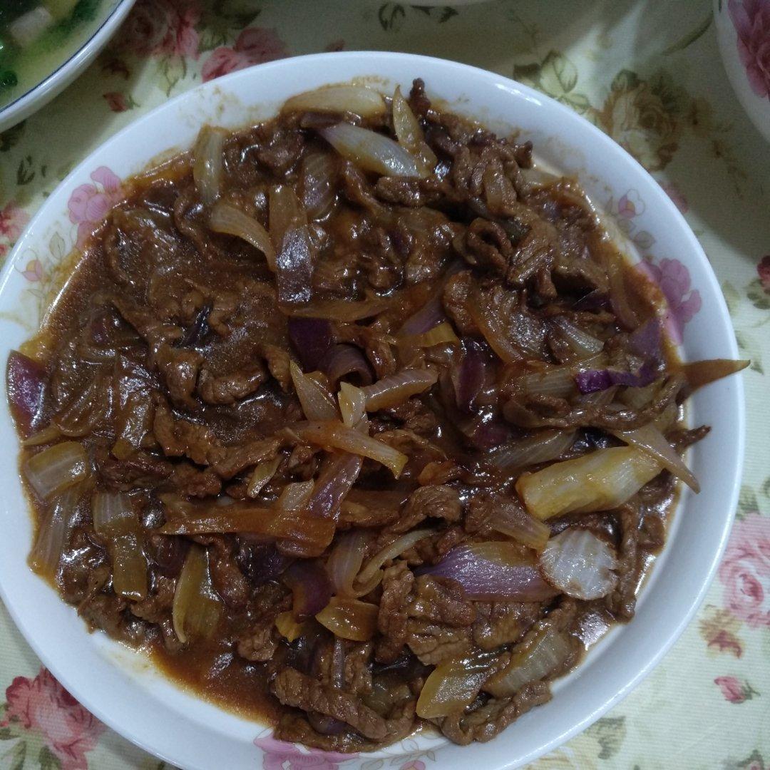 洋葱炒牛肉