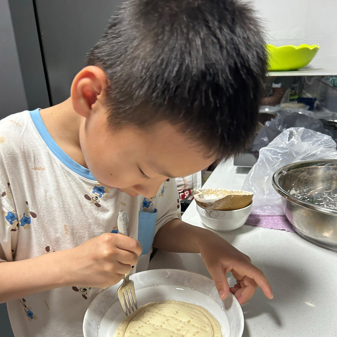 热爱美食比学习精神头大