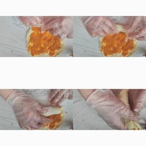咸蛋黄肉松香肠芝士面包的做法 步骤8