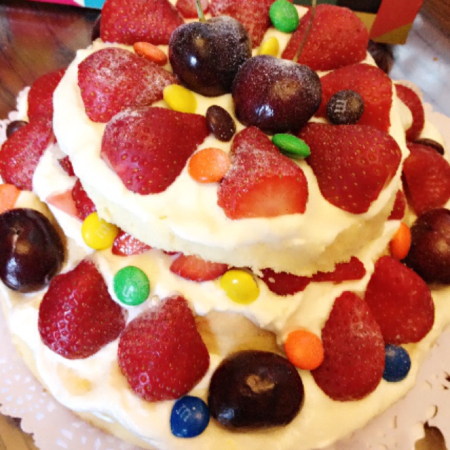 时下流行的鲜奶油戚风裸蛋糕