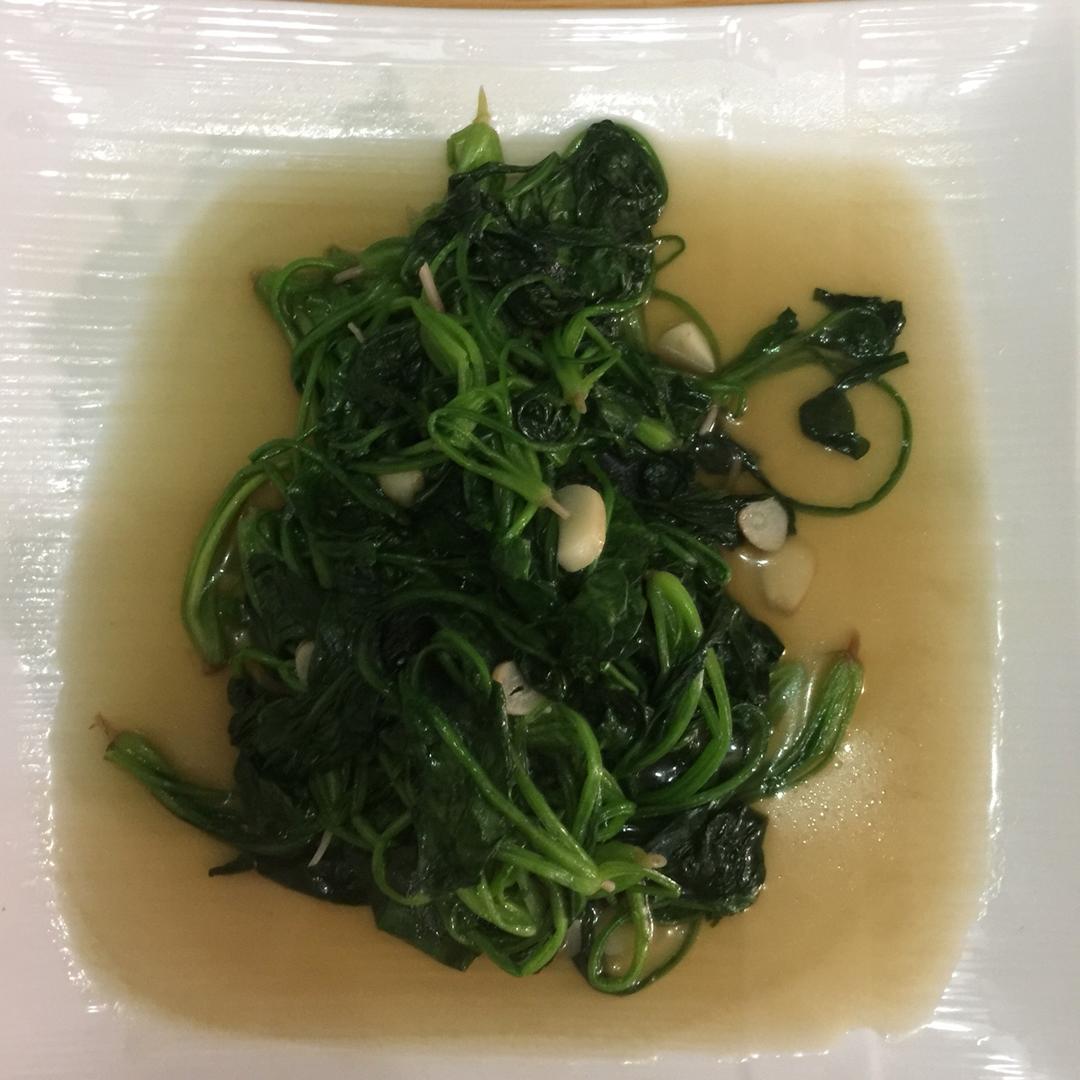 清炒菠菜