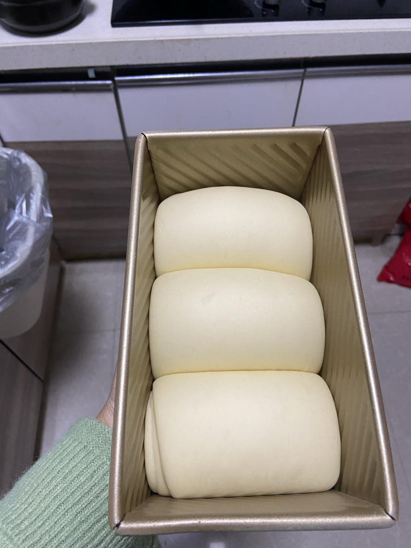 升级版奶香手撕吐司