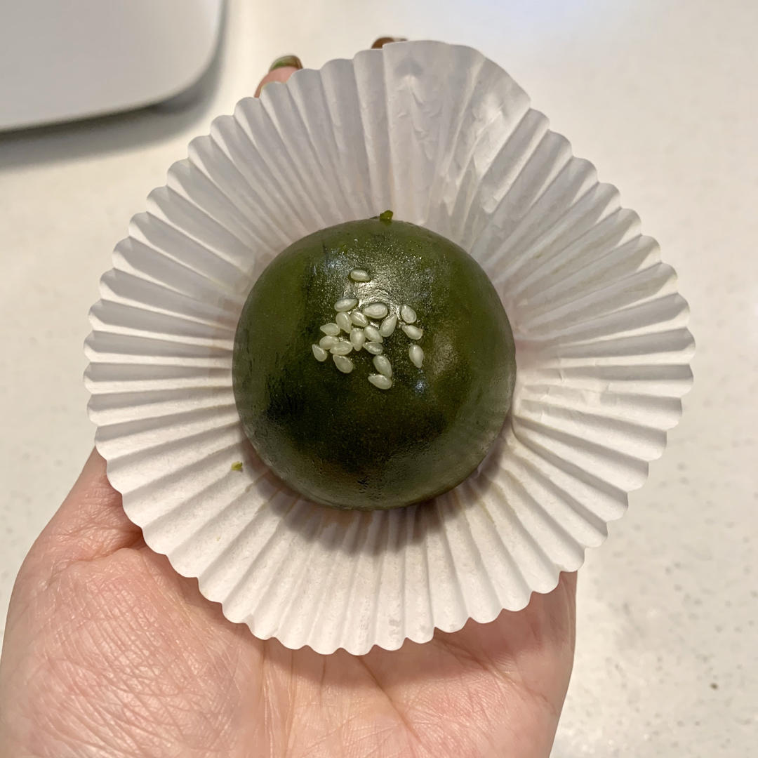 肉松蛋黄青团子