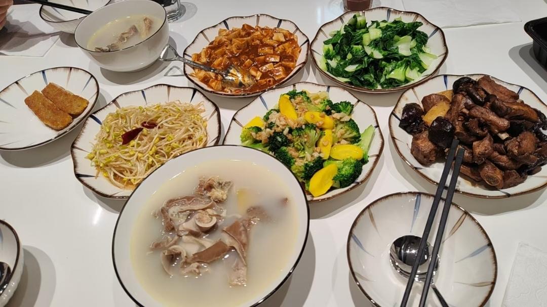 家庭聚餐
