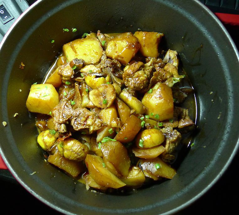 土豆炖排骨
