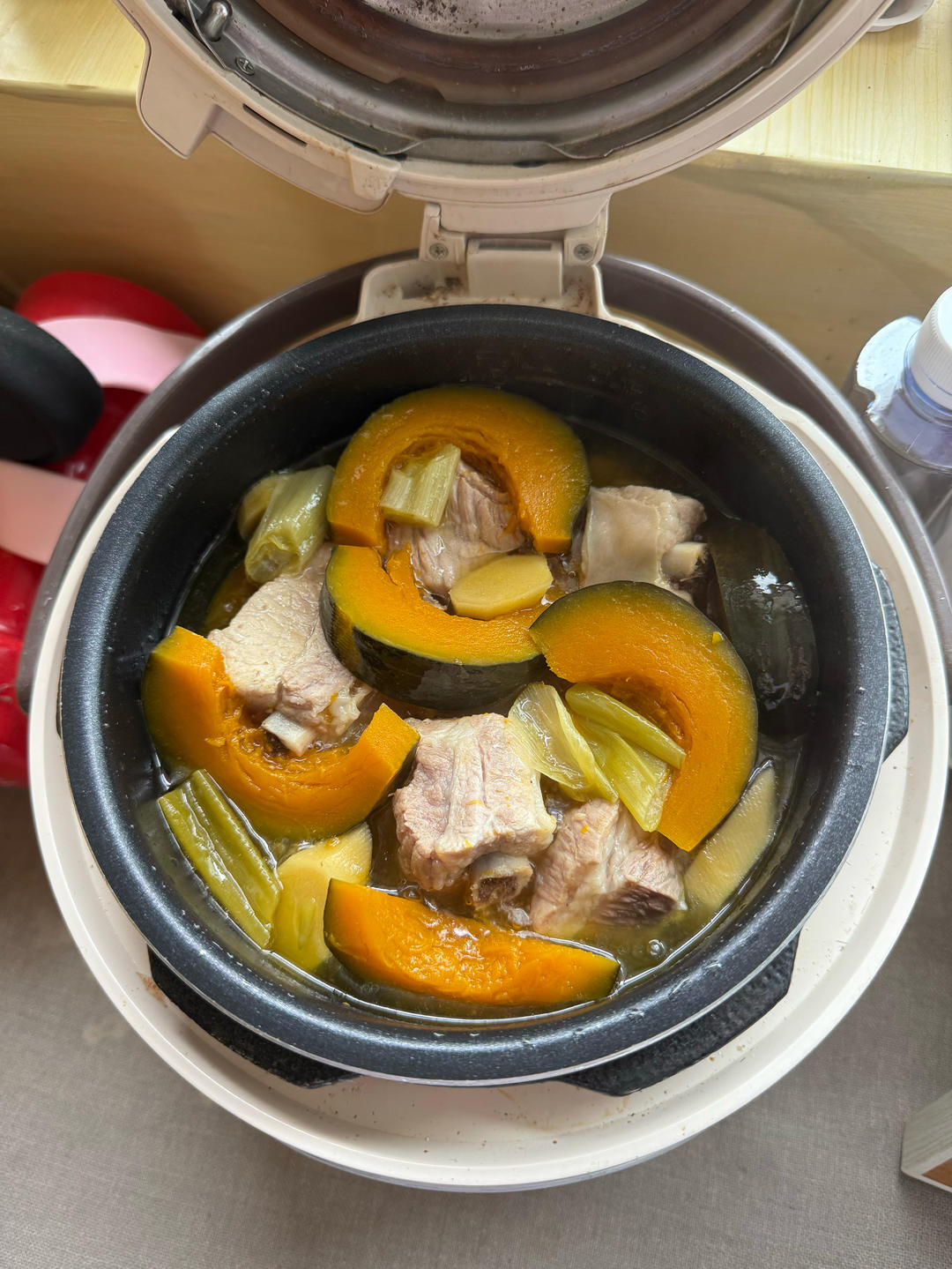 排骨玉米南瓜汤电压力锅版本0厨艺