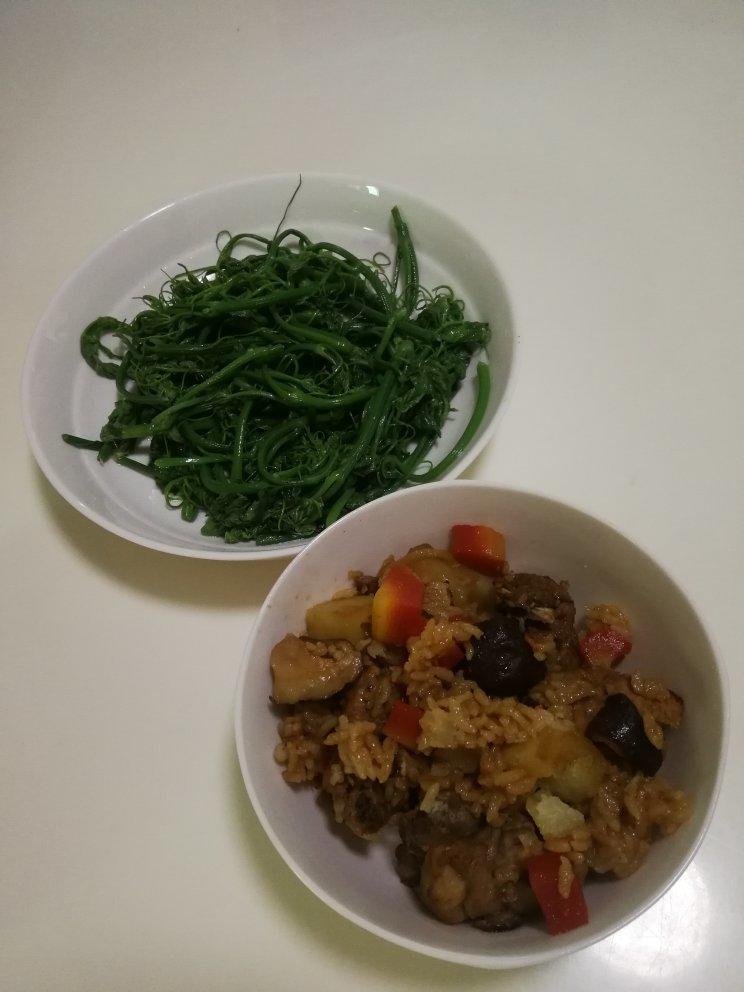 喷香排骨焖饭（爆好吃）