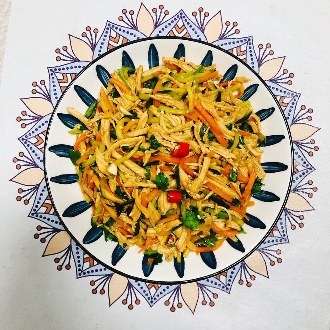 减脂餐：手撕鸡胸肉（无油无糖极简版）