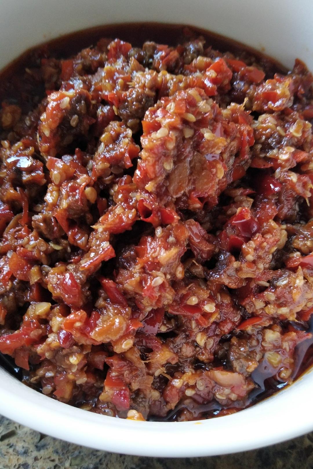 韩版牛肉辣椒酱（简单超好吃）