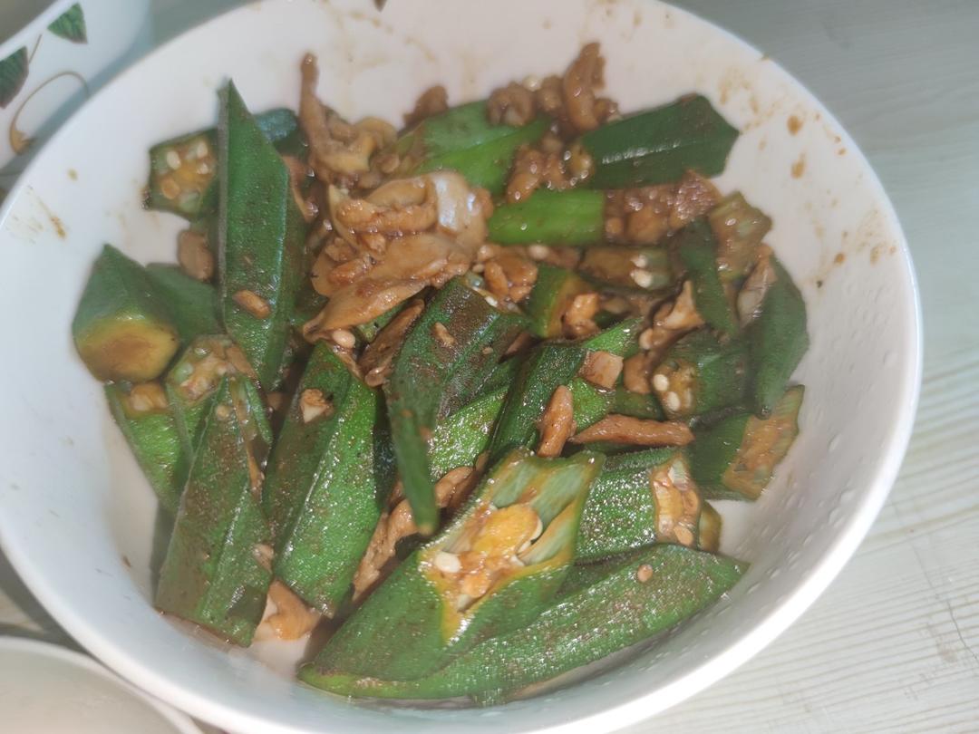 秋葵炒肉
