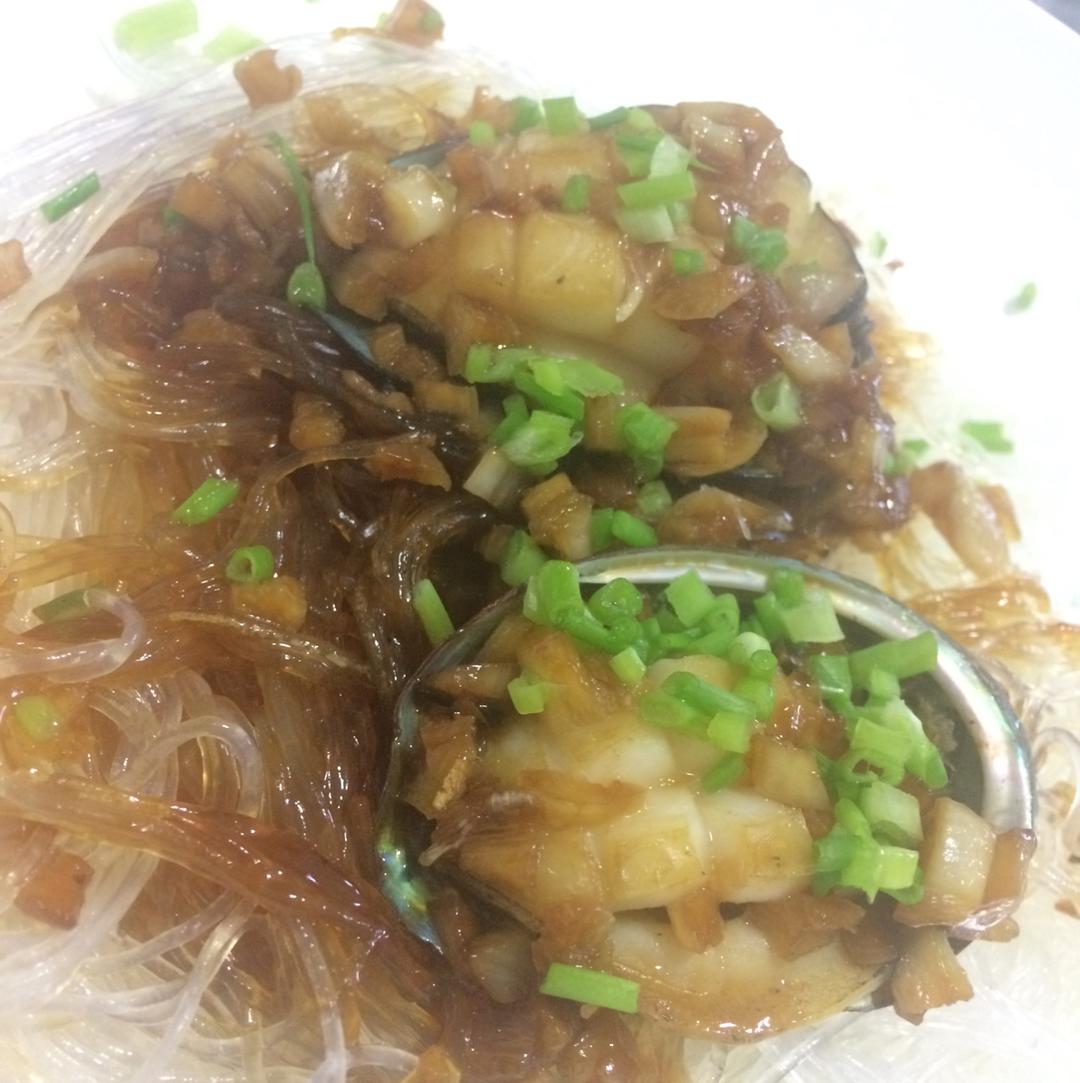蒜蓉粉丝蒸鲍鱼