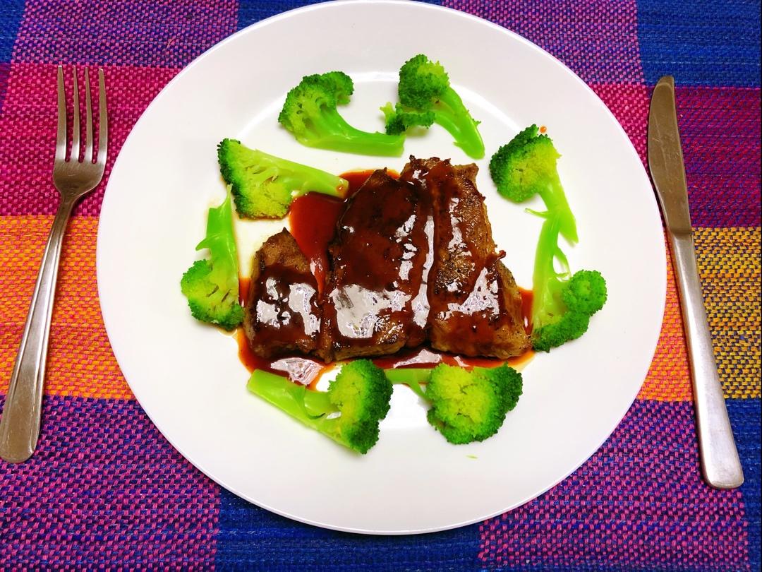 黑椒牛排