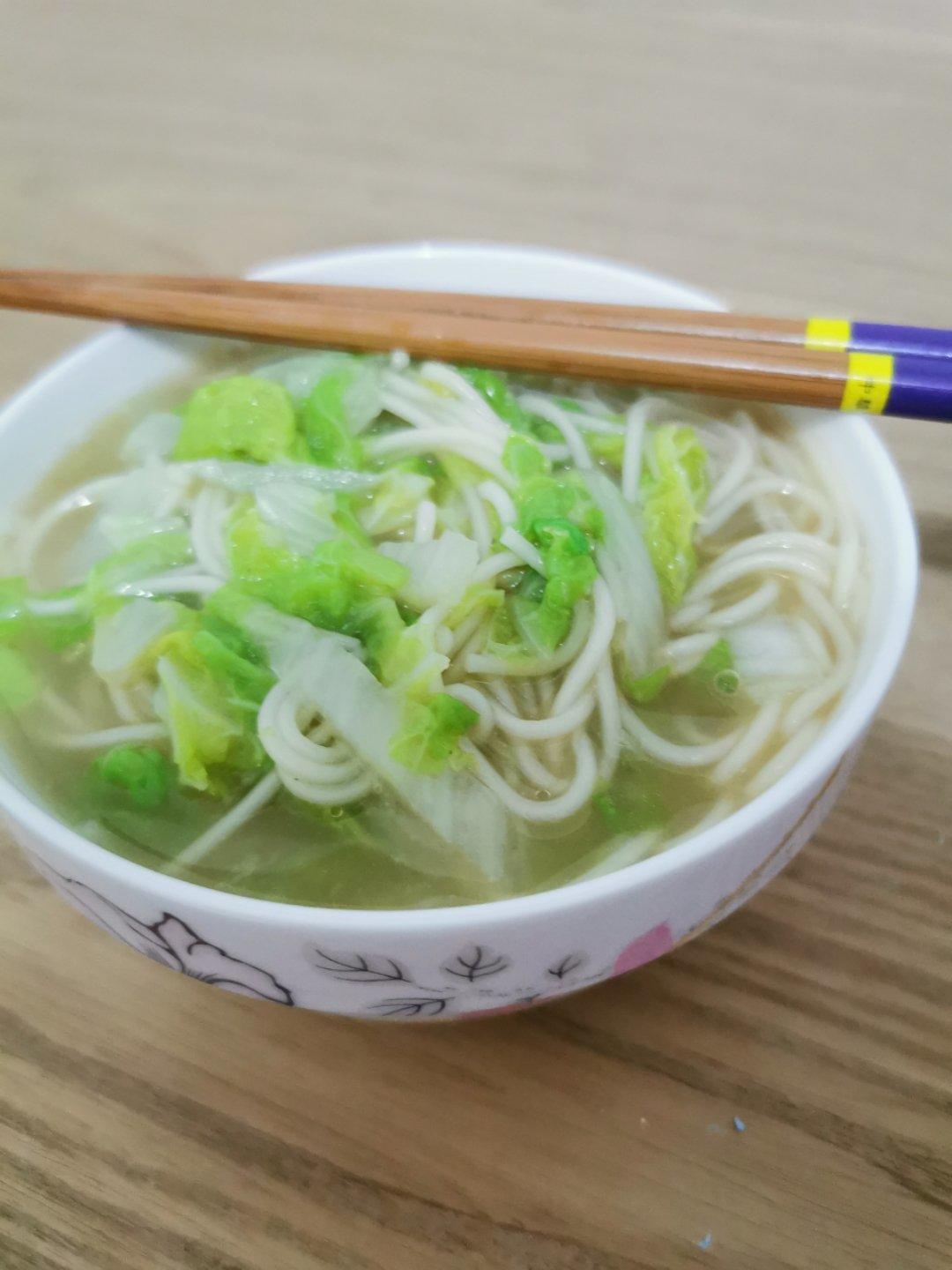 家常白菜挂面汤