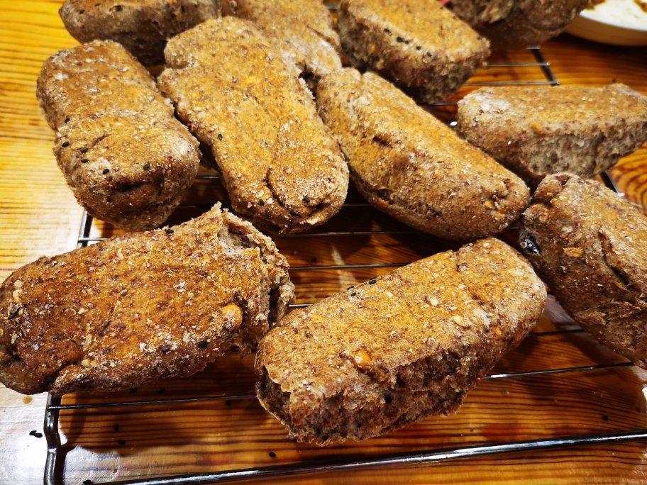 ❗️❗️免揉，没有一颗糖没有一滴油黑麦核桃面包，减脂刮油