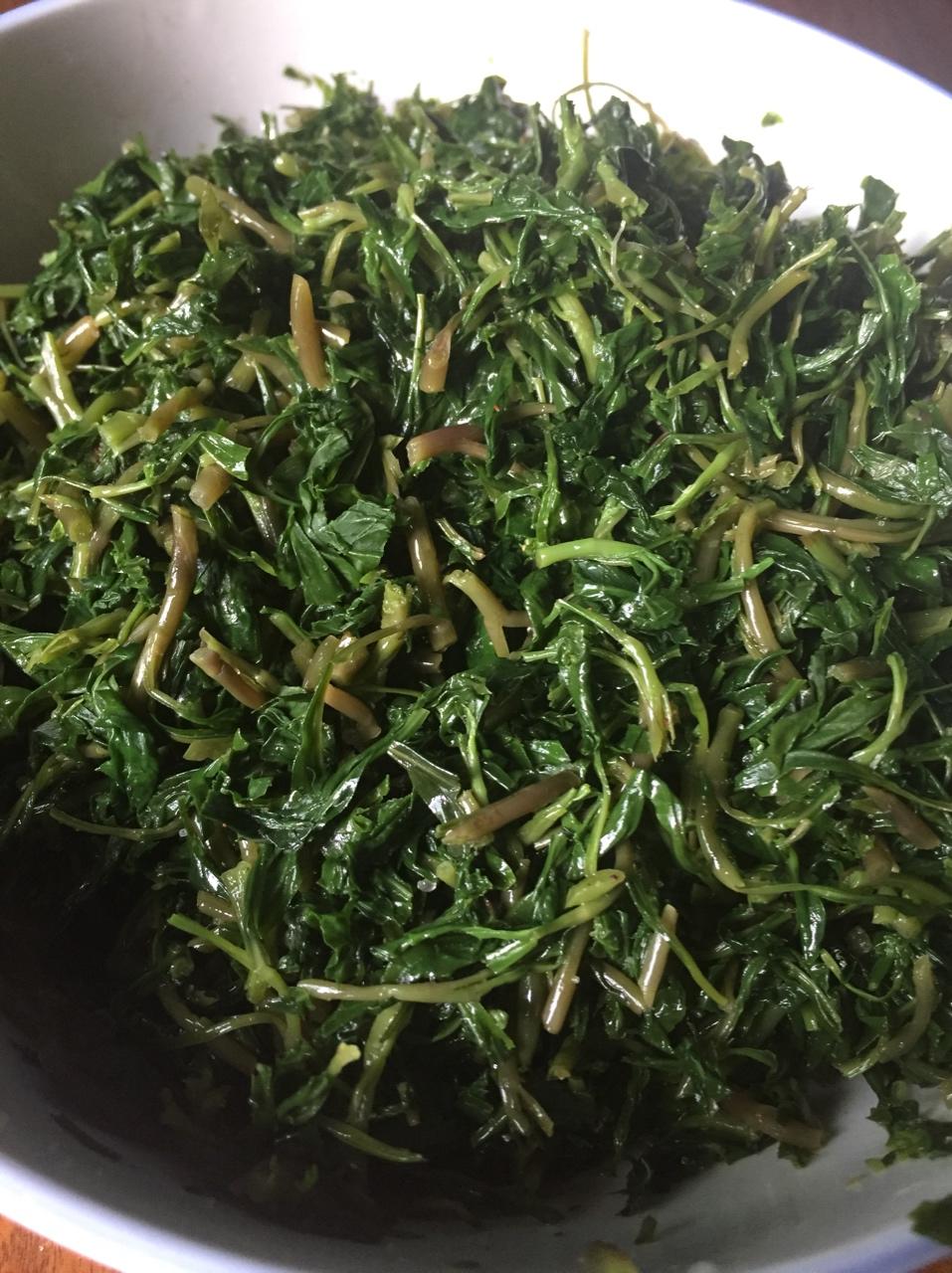 凉拌香干马兰头