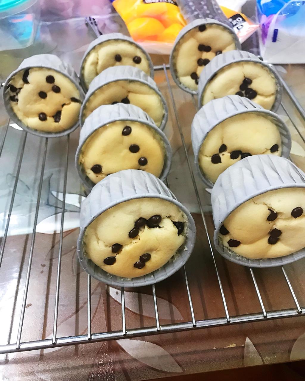 纸杯蛋糕（正好六连杯的量）