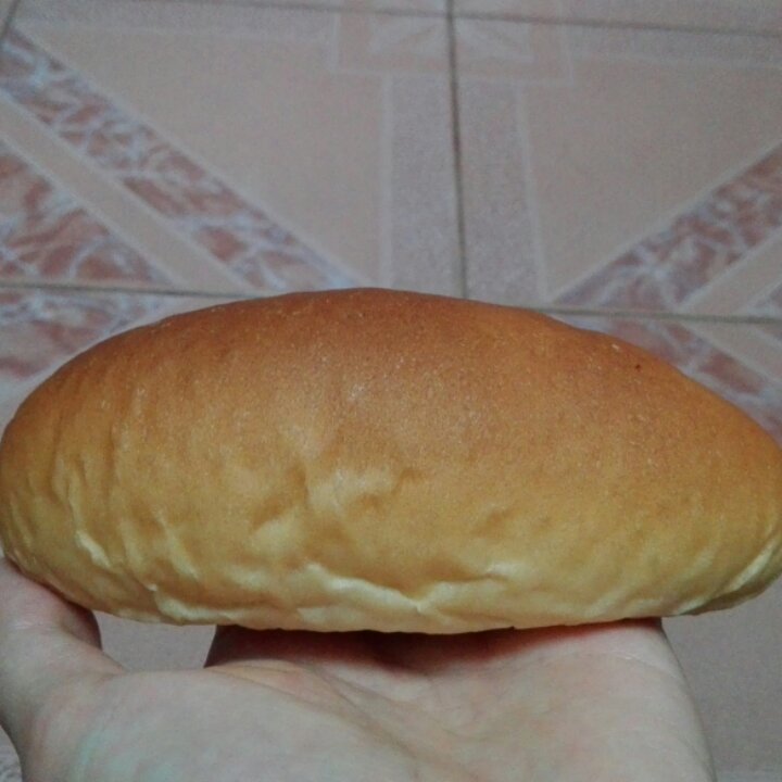 辣肉松面包
