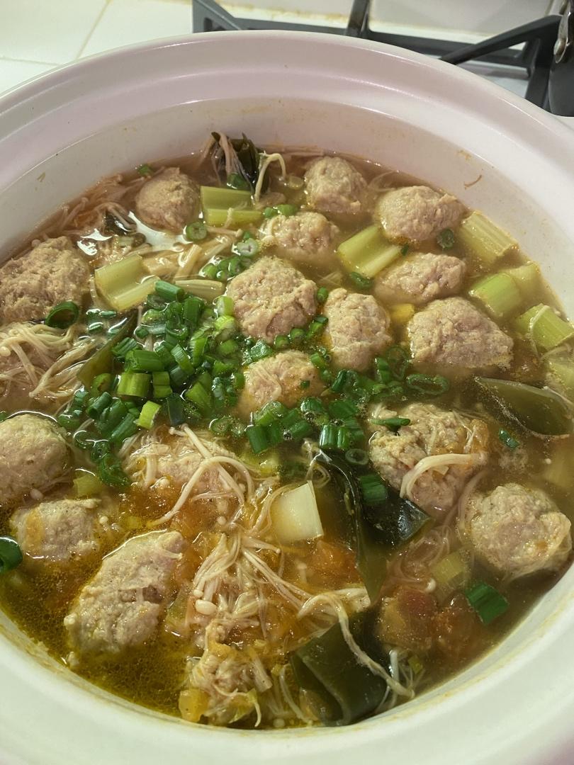 番茄鸡肉丸子汤