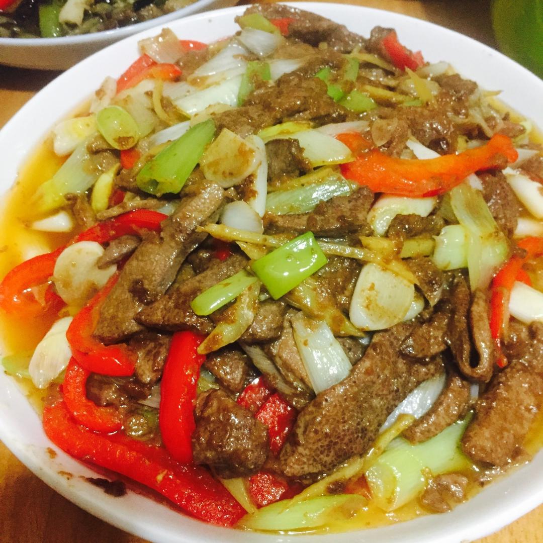 厨师长教你：“葱爆猪肝”的家常做法，味道非常赞