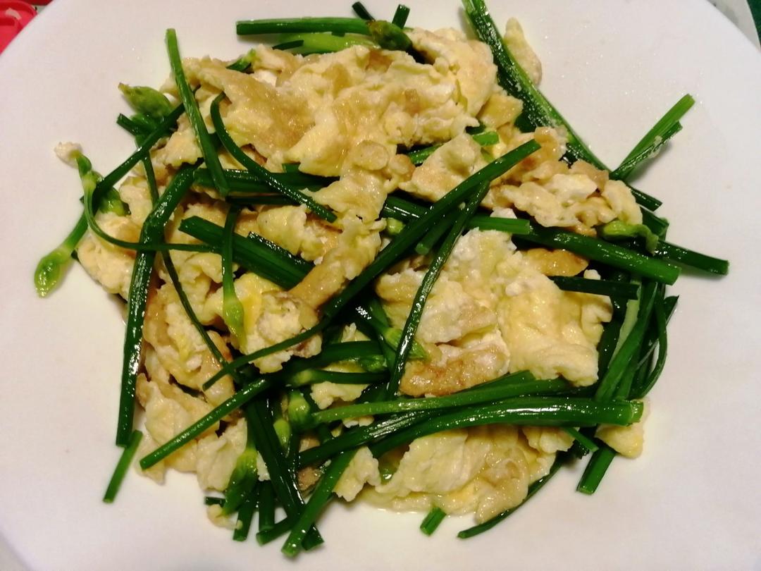韭菜花炒鸡蛋