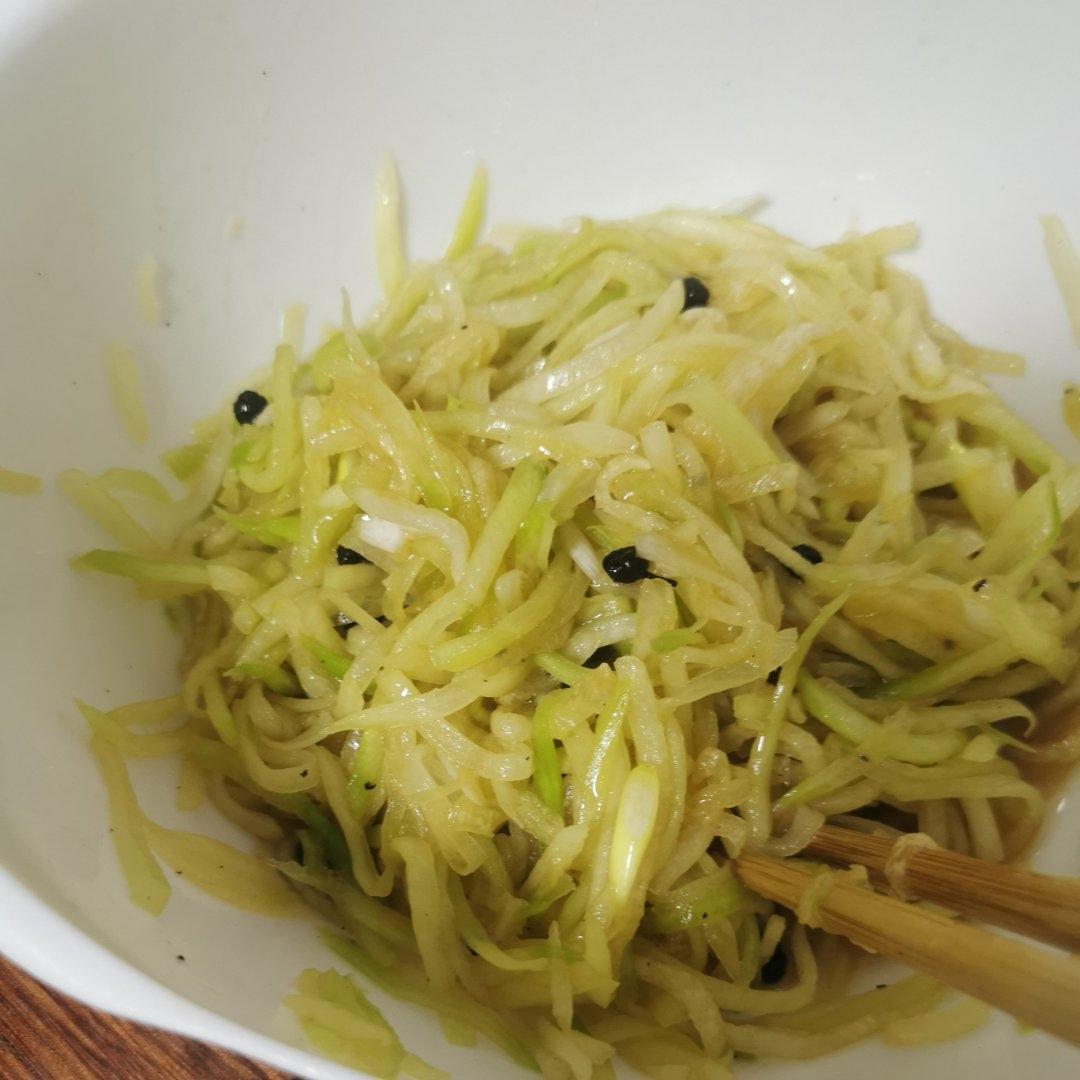 超好吃的凉拌白萝卜丝