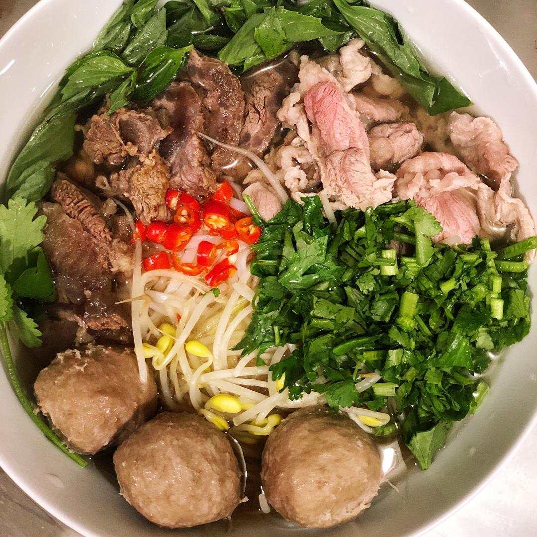跟我一起做正宗越南牛肉粉pho（秘方大公开）