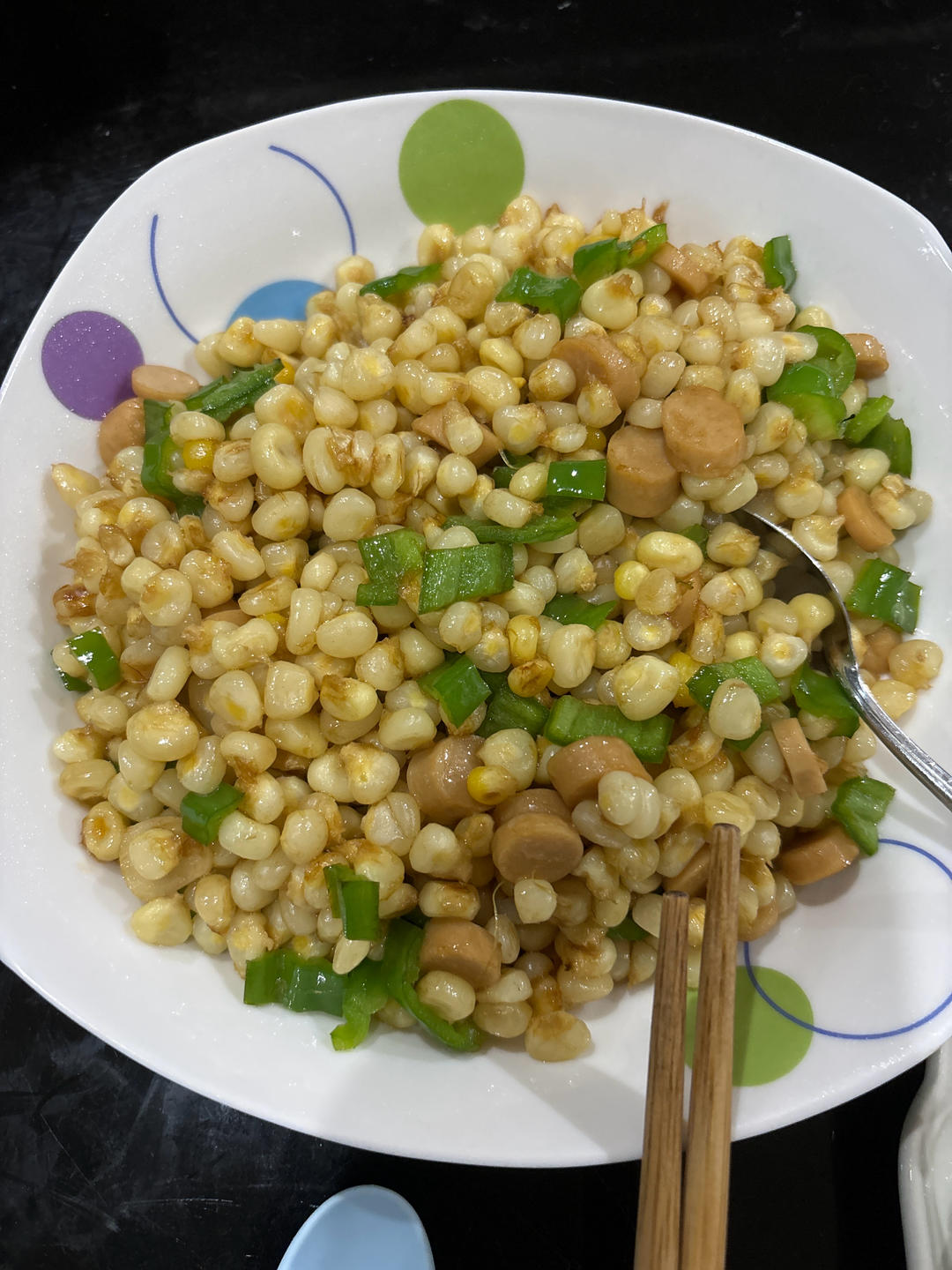 下饭菜！好吃香甜的清炒玉米粒火腿肠