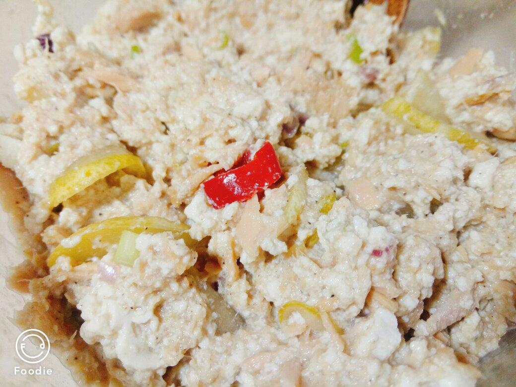 【健康三餐】金枪鱼豆腐沙拉