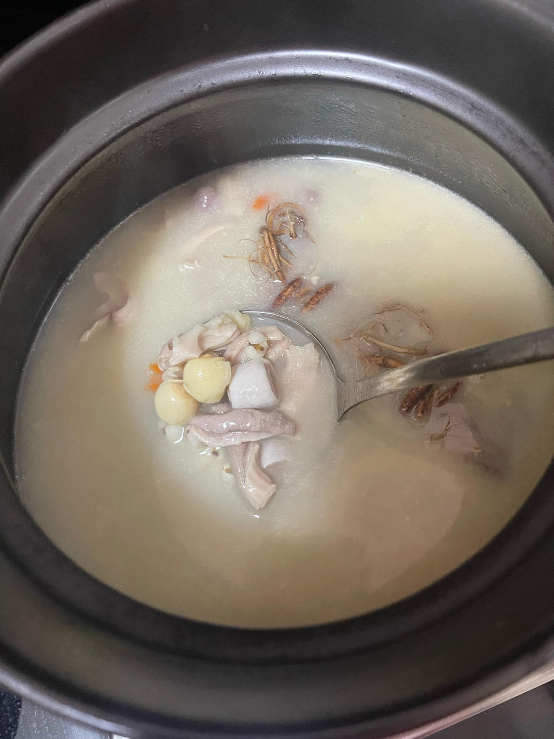 五指毛桃猪肚汤（祛湿汤）