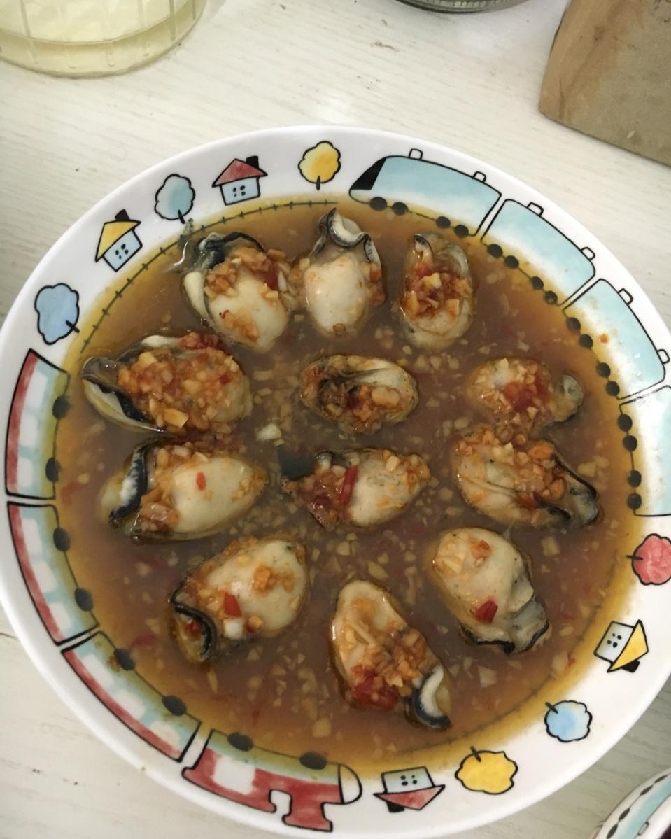 蒜蓉蒸生蚝