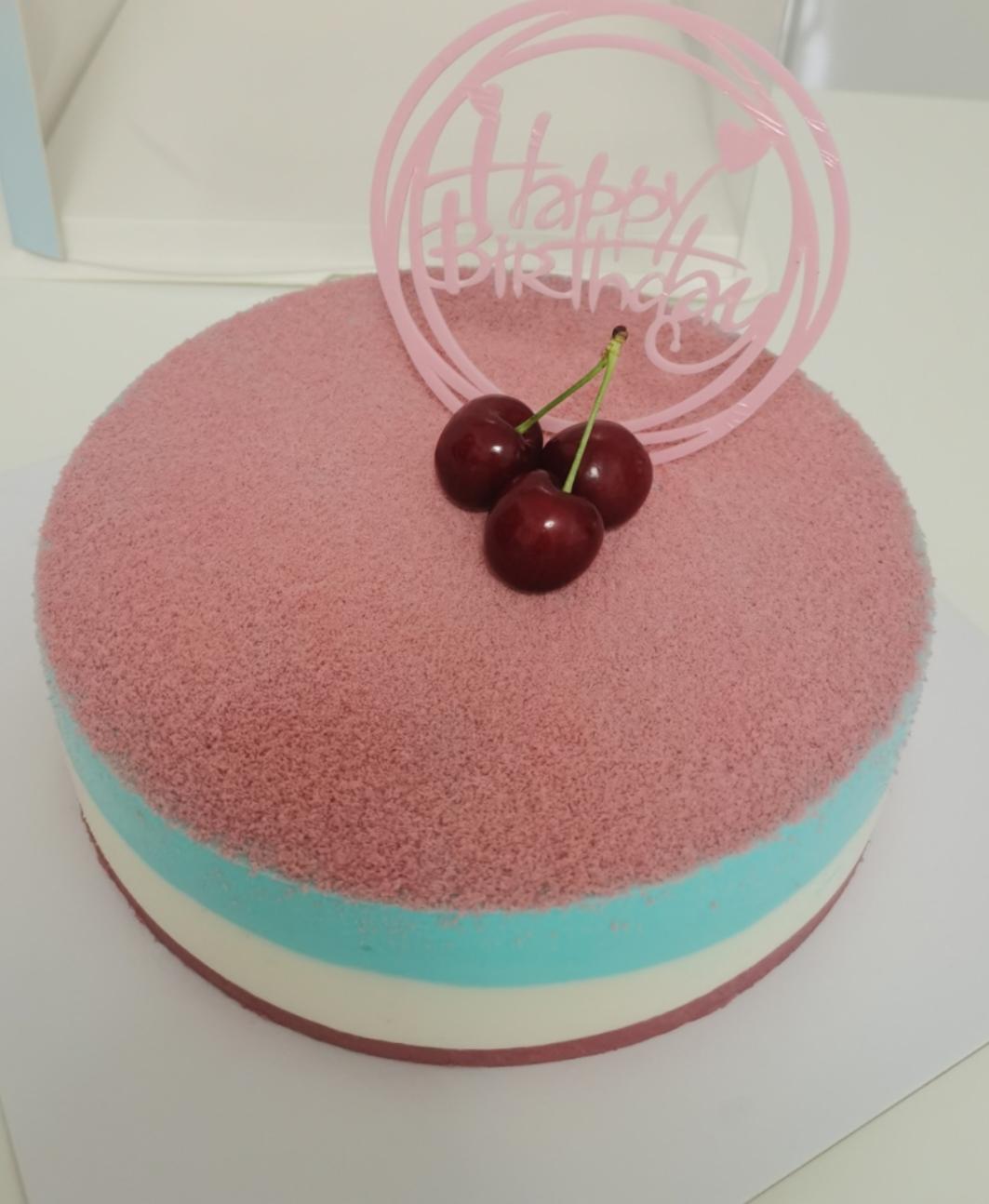 8寸饼底蓝白慕斯蛋糕