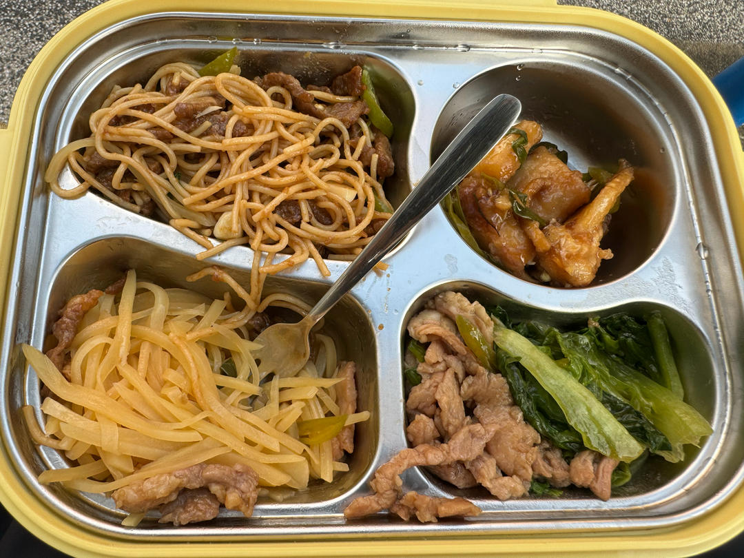 酸辣土豆丝的家常做法 超级下饭