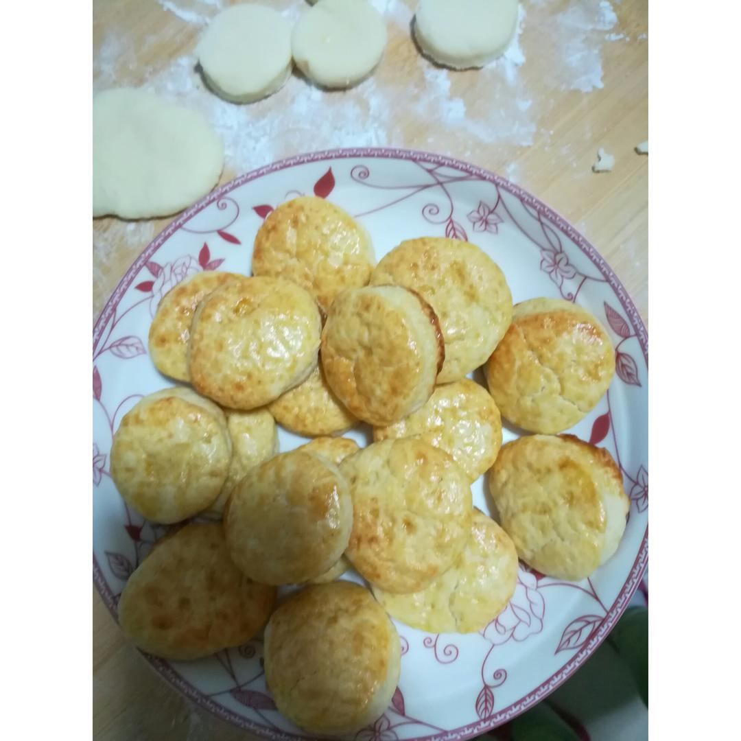 【视频】3分钟 奶油司康Scone(可能是世界上最快手的司康) 消耗淡奶油～