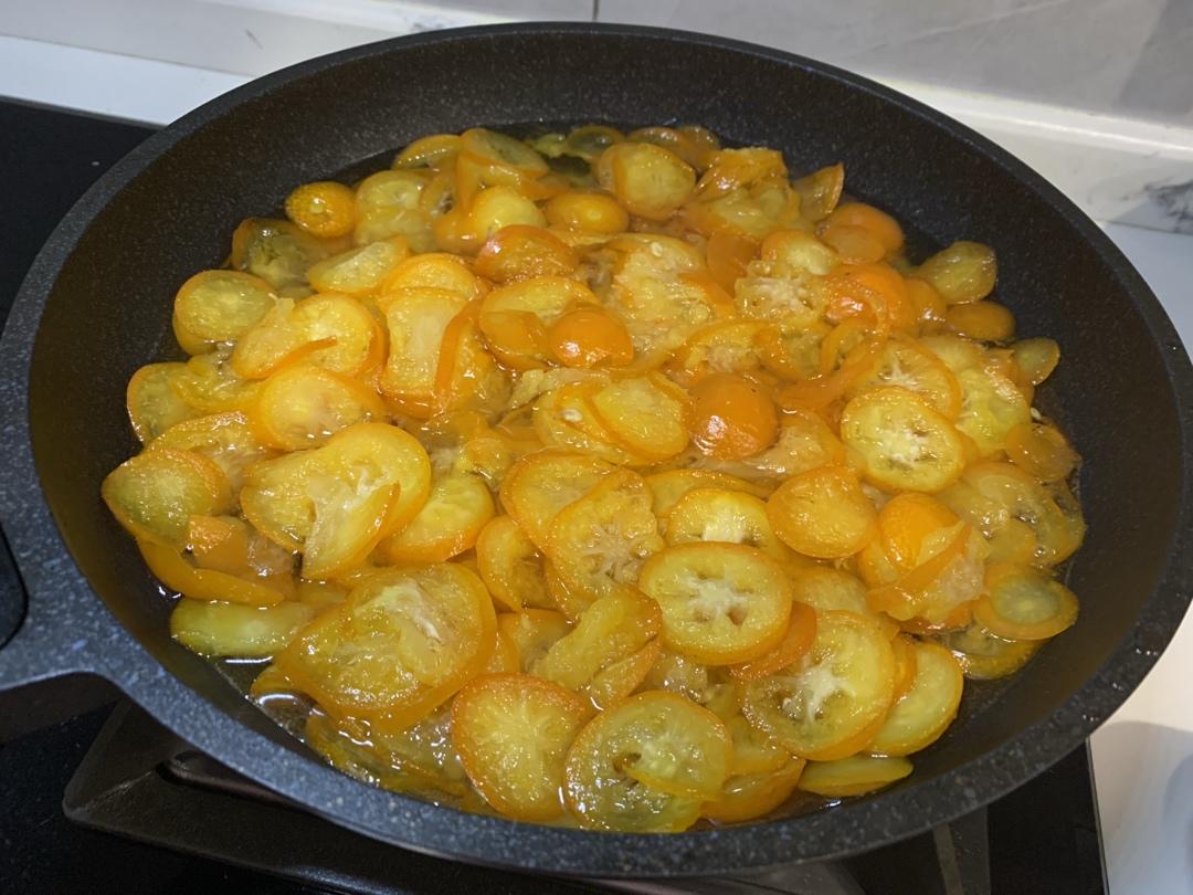 金桔酱润肺止咳化痰疗效好。金桔酱。