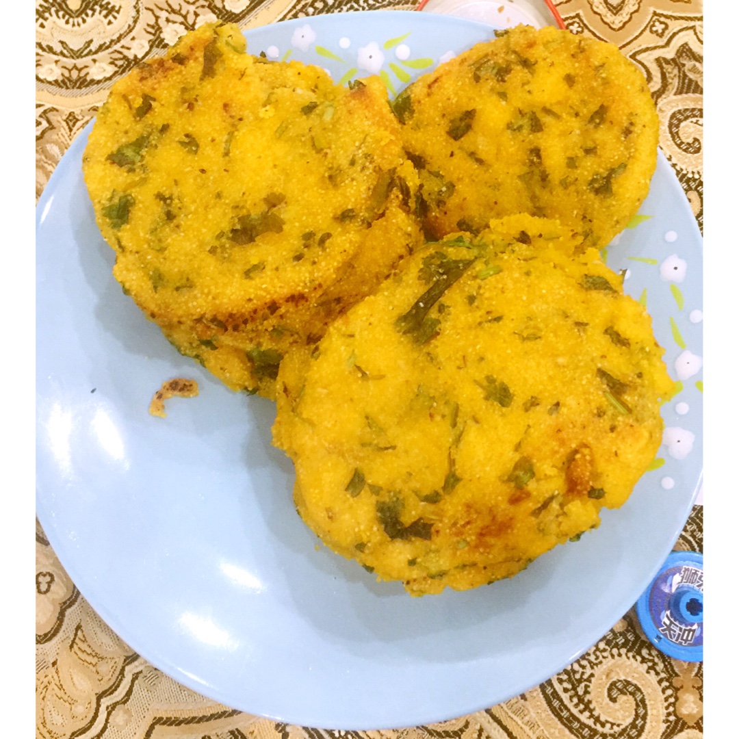 煎玉米糁饼
