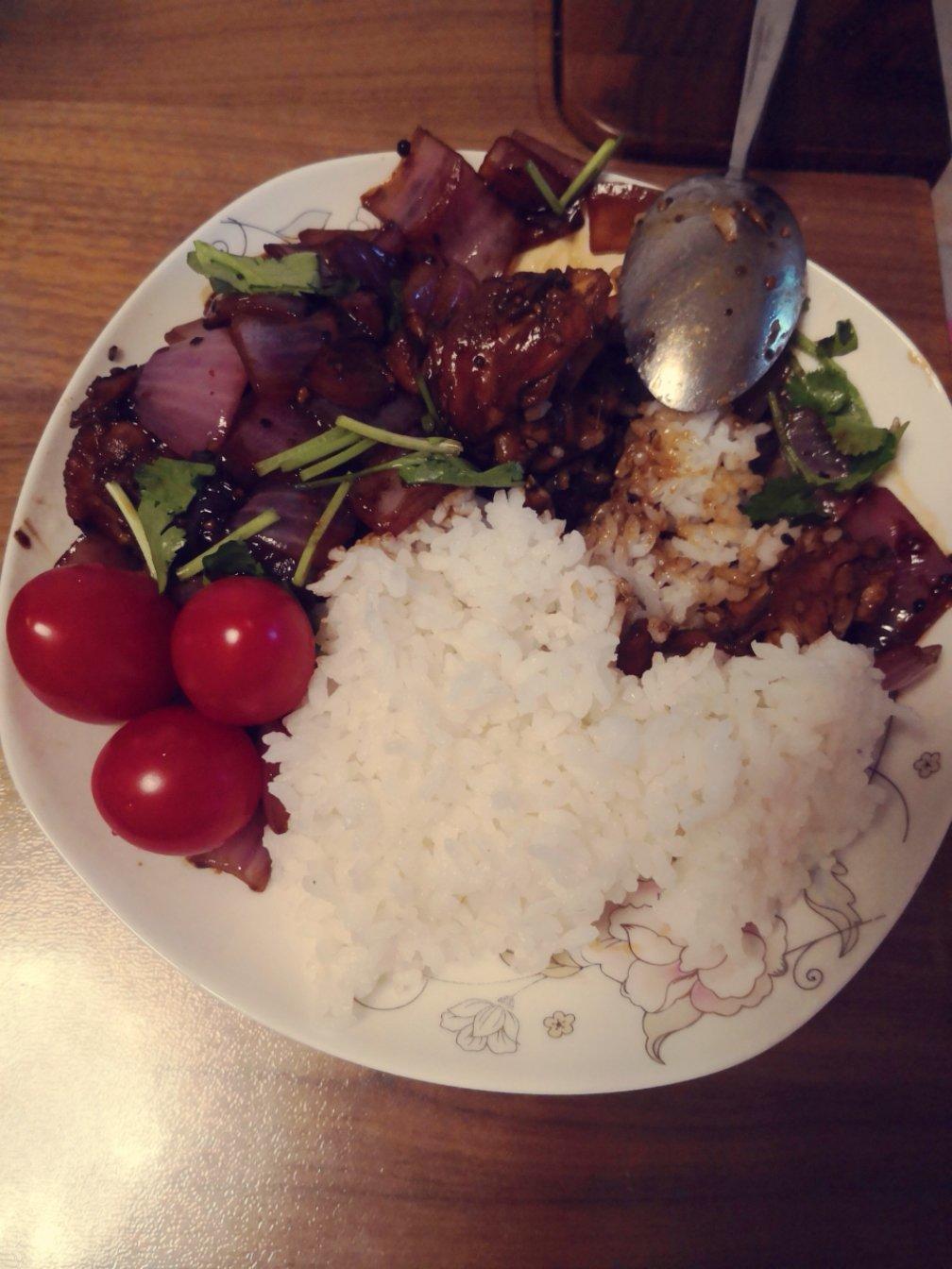 黑椒鸡腿饭