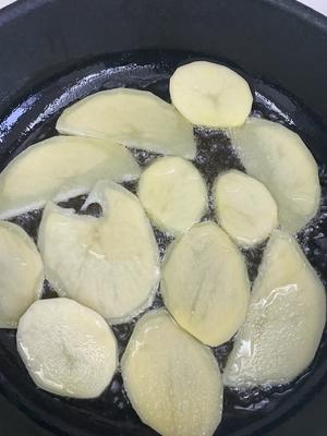 香喷喷的干锅土豆片的做法 步骤4
