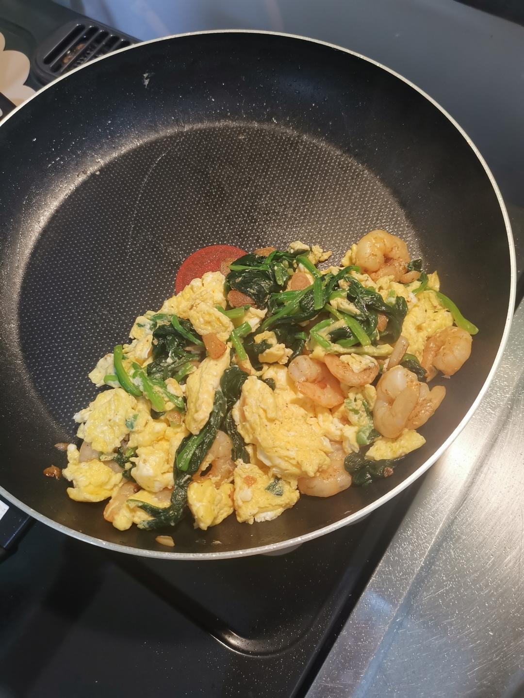 菠菜虾仁炒鸡蛋