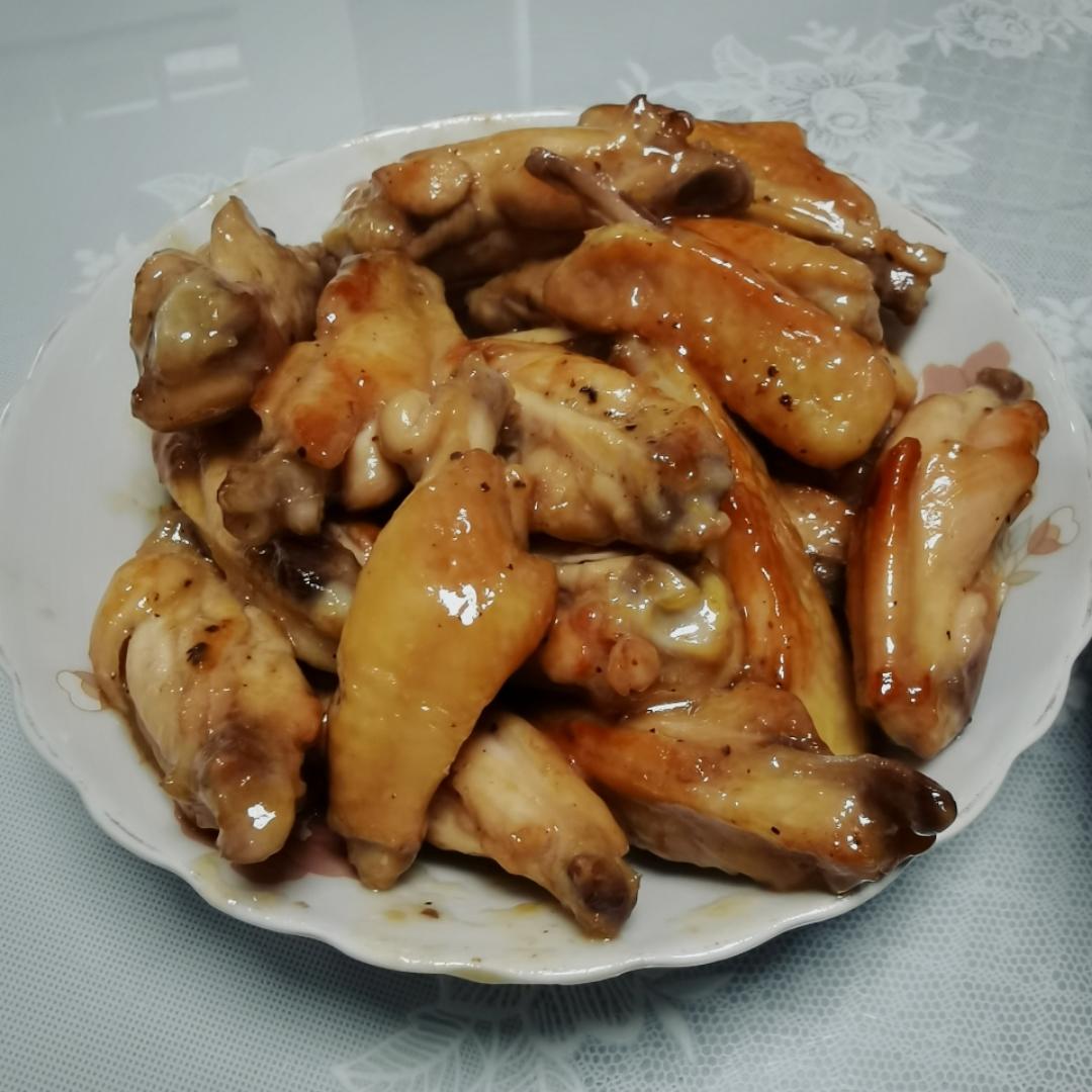 不舔手指算我输‼️做法超简单的鲜嫩多汁秘制小鸡翅🔥