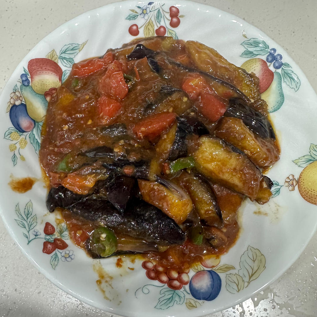 红烧茄子（佐西红柿尖椒）