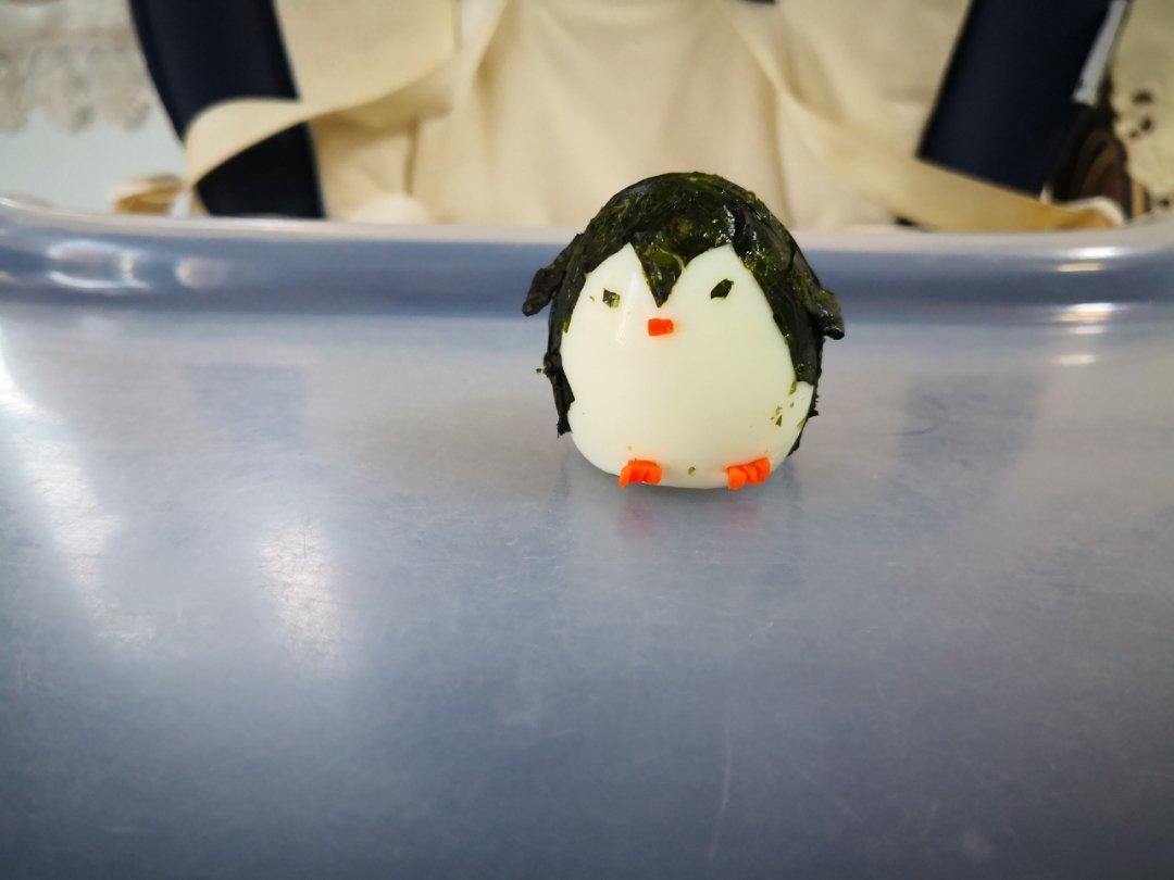 儿童创意餐：卡通企鹅鹌鹑蛋