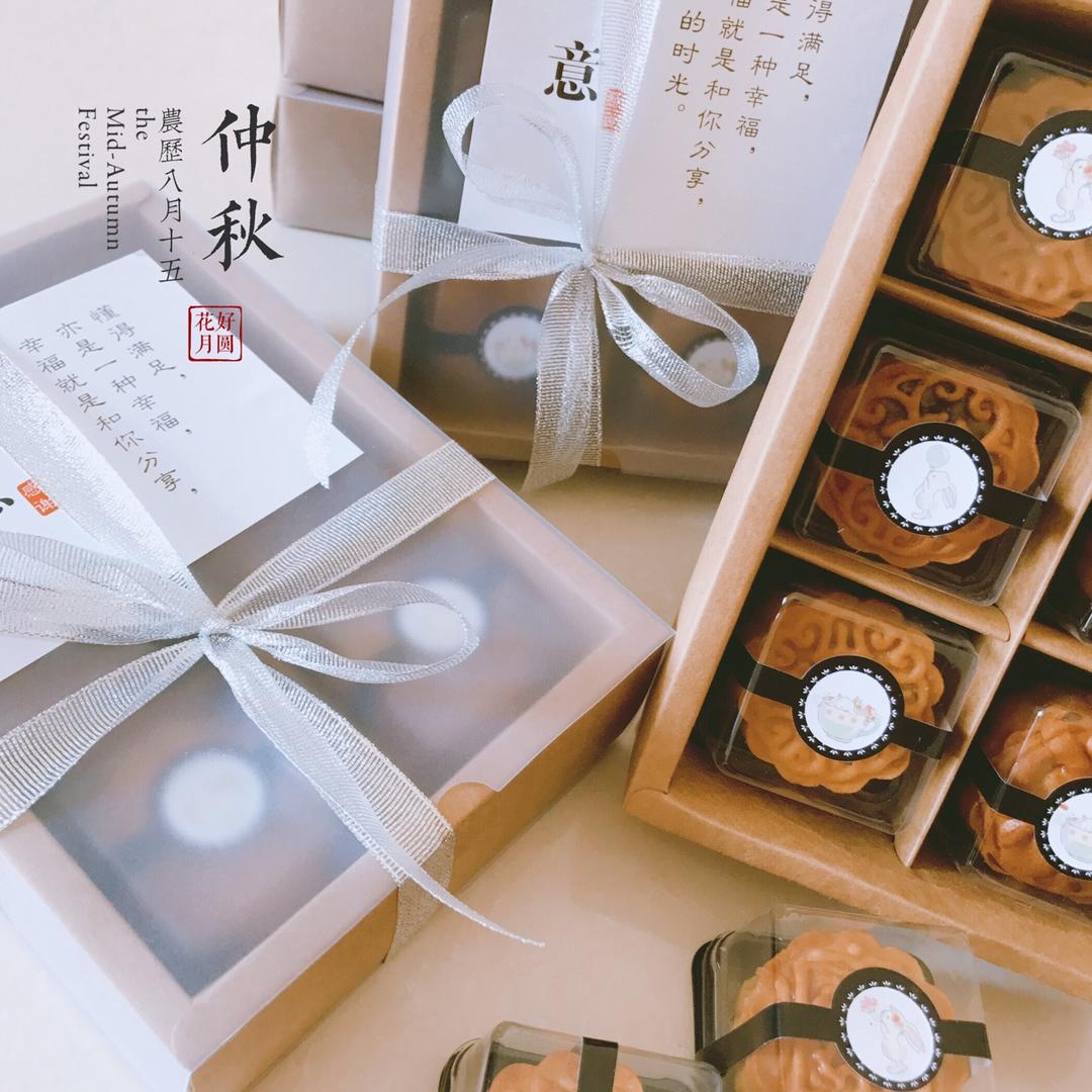 广式月饼——蛋黄莲蓉月饼