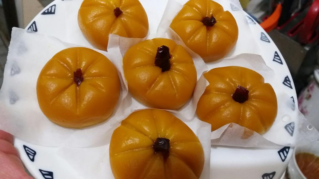 南瓜豆沙包