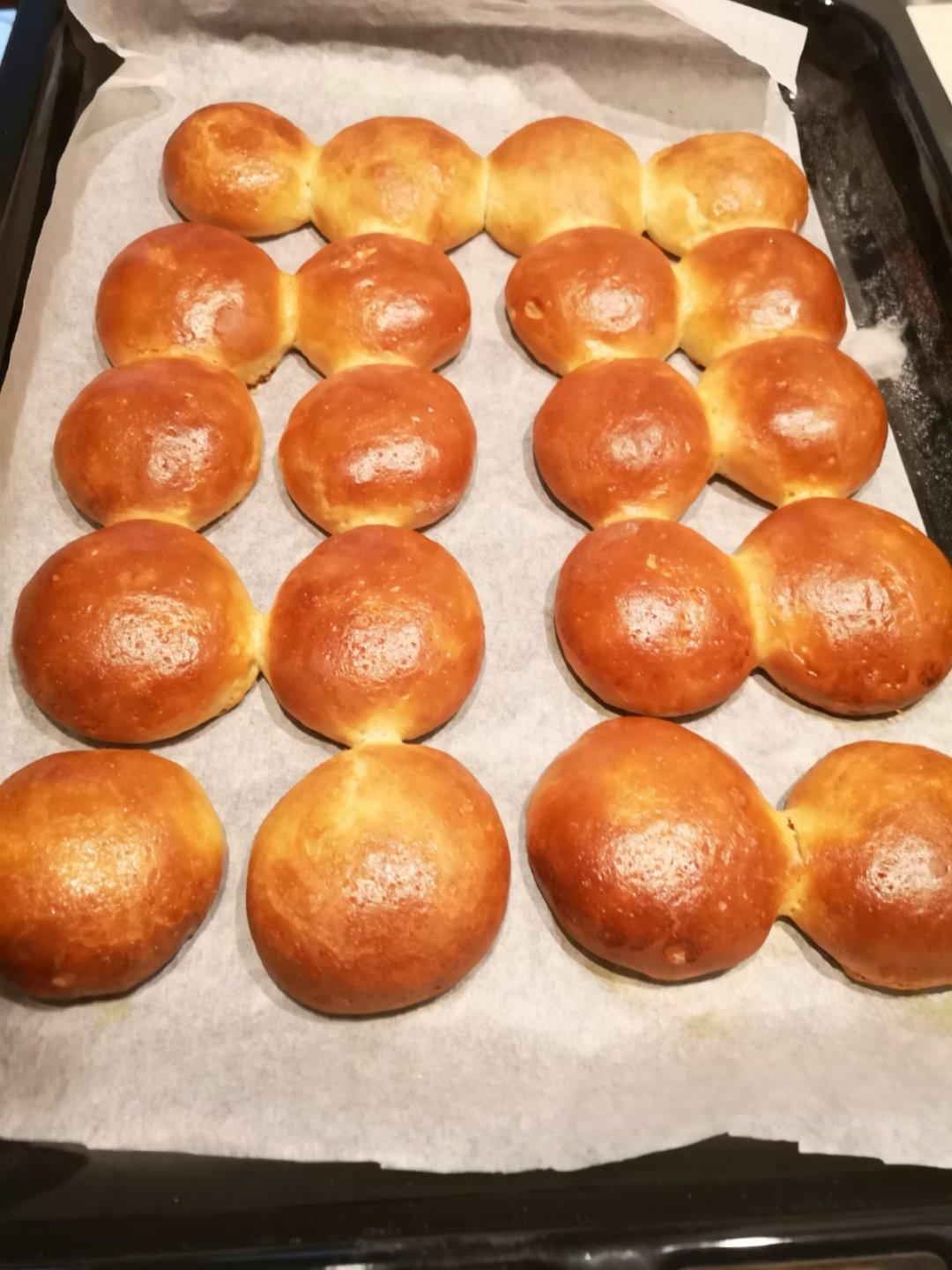 家常版蜂蜜小面包 搭配热牛奶营养早餐好味道 做法简单味道好