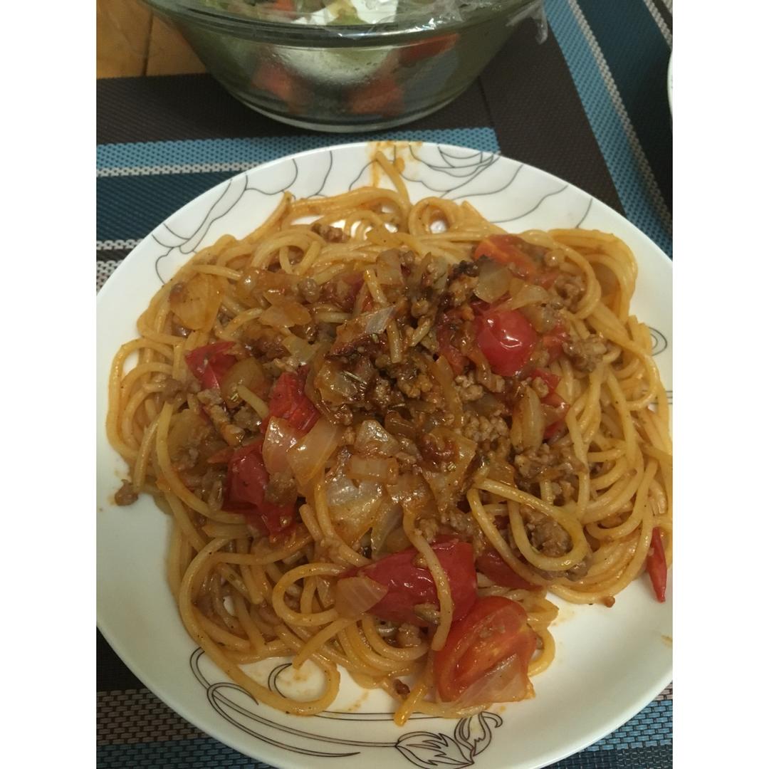 番茄肉酱意大利面
