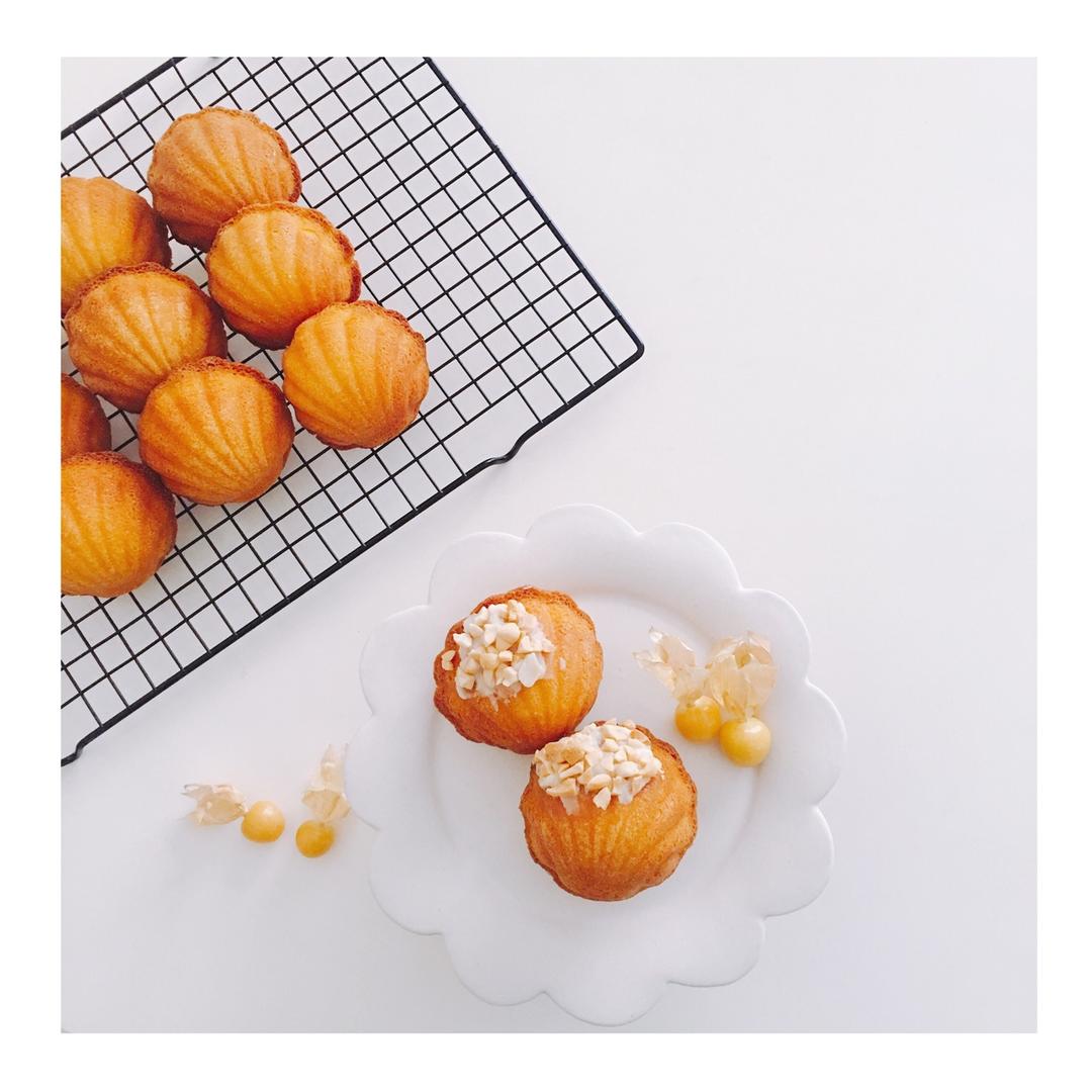 柠檬白巧克力玛德琳