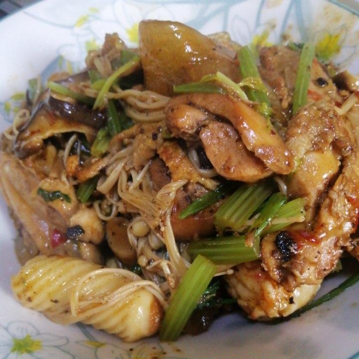 地道的重庆鸡公煲