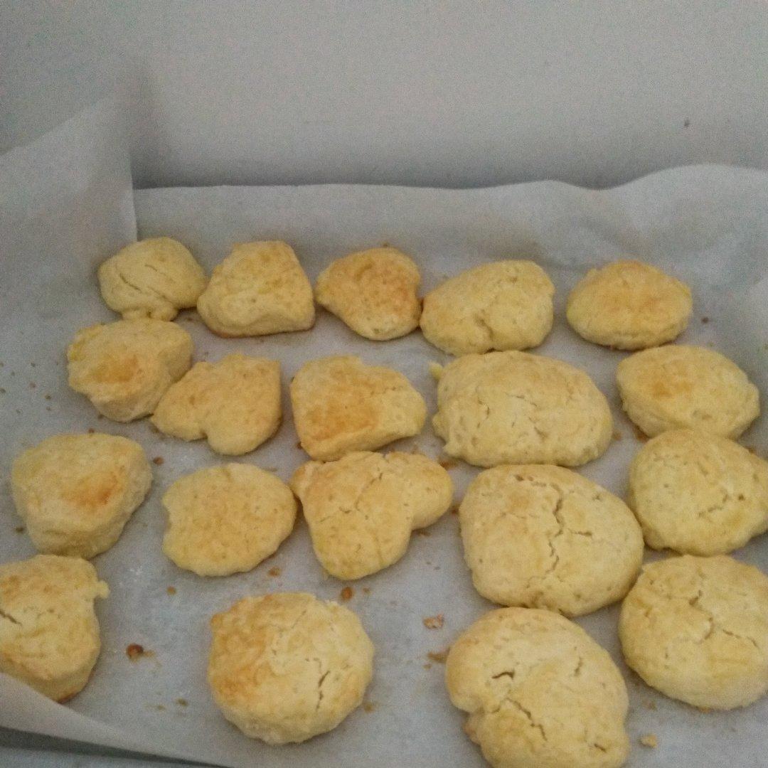 【视频】3分钟 奶油司康Scone(可能是世界上最快手的司康) 消耗淡奶油～